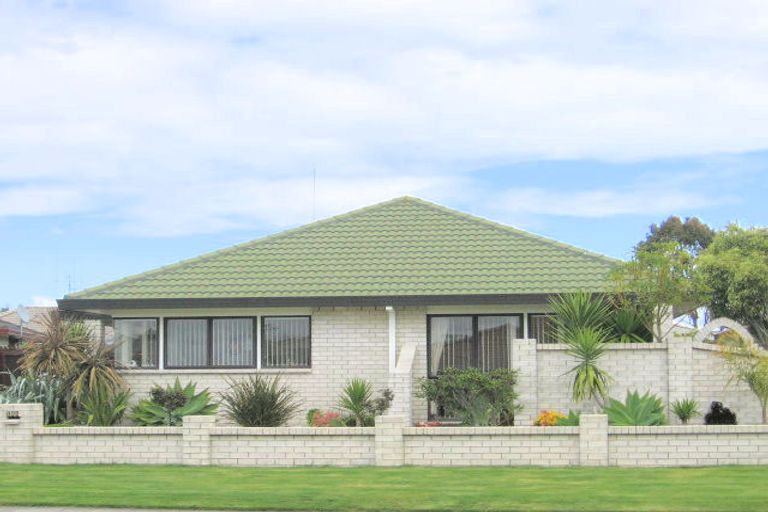 Photo of property in 198 Grenada Street, Mount Maunganui, 3116