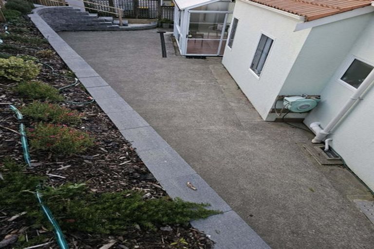 Photo of property in 12 Lakeside Villas, Whitby, Porirua, 5024