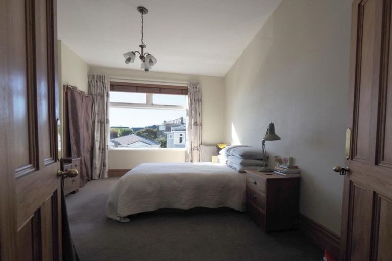 Photo of property in 16 Caroline Street, Mount Victoria, Wellington, 6011