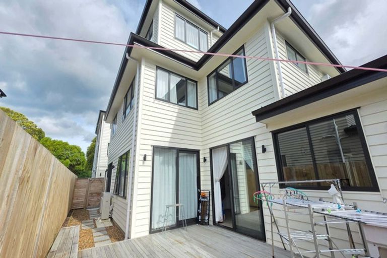 Photo of property in 421b Bucklands Beach Road, Bucklands Beach, Auckland, 2012