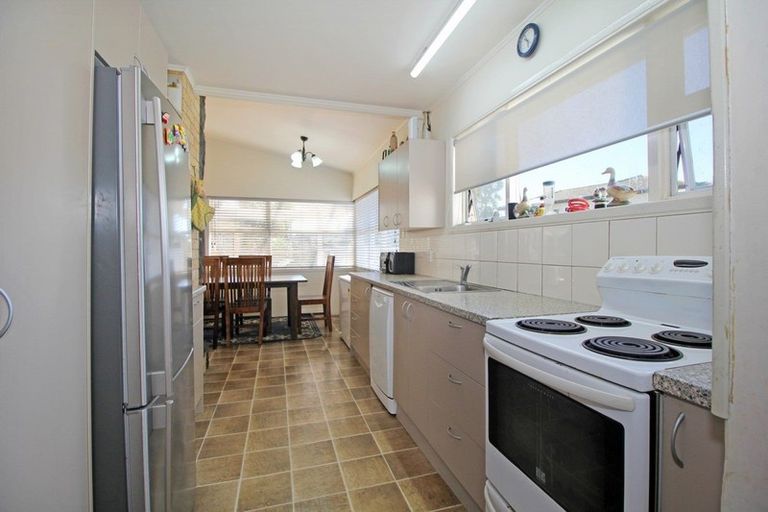 Photo of property in 5 Dreadon Road, Manurewa, Auckland, 2102