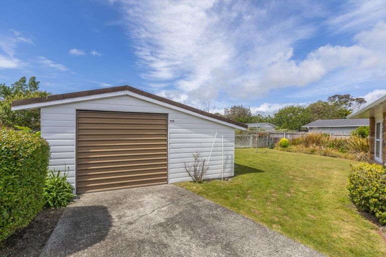 Photo of property in 41 Toru Road, Paraparaumu Beach, Paraparaumu, 5032