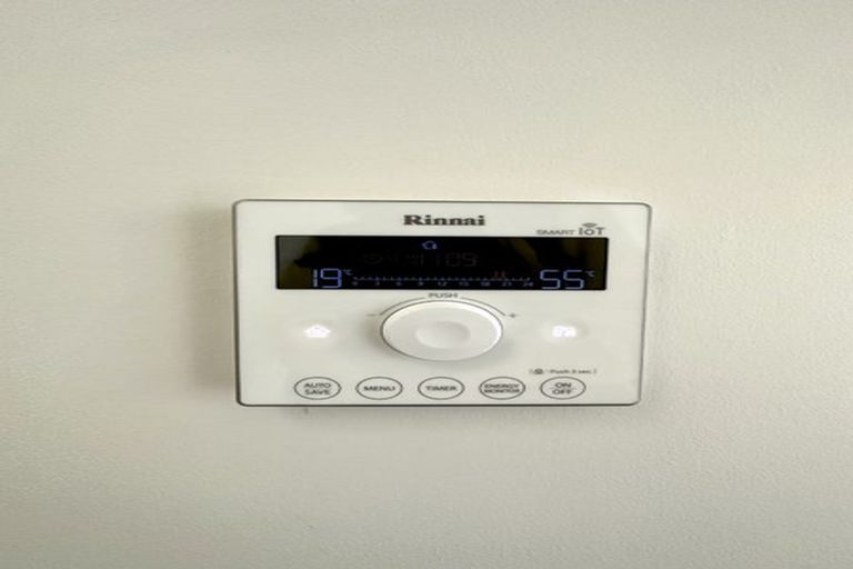 Photo of property in 1/27 Whaui Street, Vogeltown, Wellington, 6021