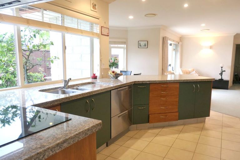 Photo of property in 43 Raukawa Drive, Bethlehem, Tauranga, 3110