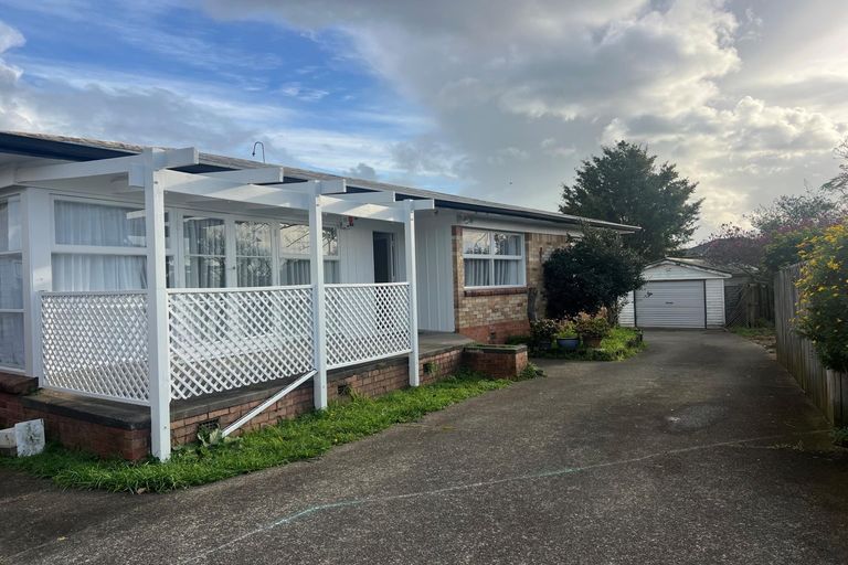 Photo of property in 71a Great South Road, Manurewa, Auckland, 2102