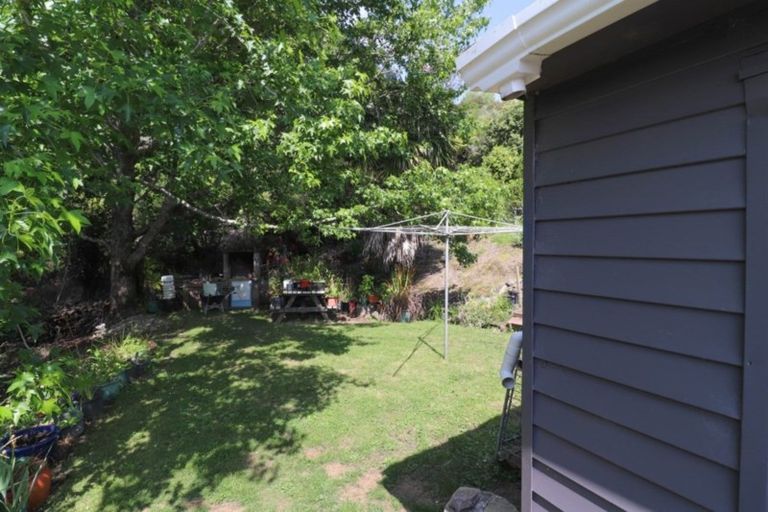 Photo of property in 19 Adams Road, Thornton Bay, Thames, 3575