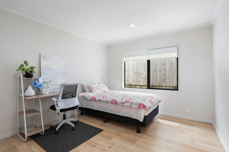 Photo of property in 27 Aditi Close, Massey, Auckland, 0614