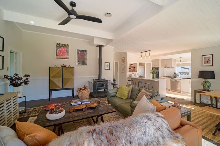 Photo of property in 260 Talbot Street, Geraldine, 7930