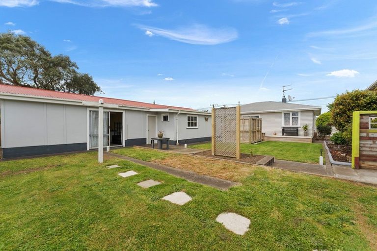 Photo of property in 26 Egmont Street, Hawera, 4610