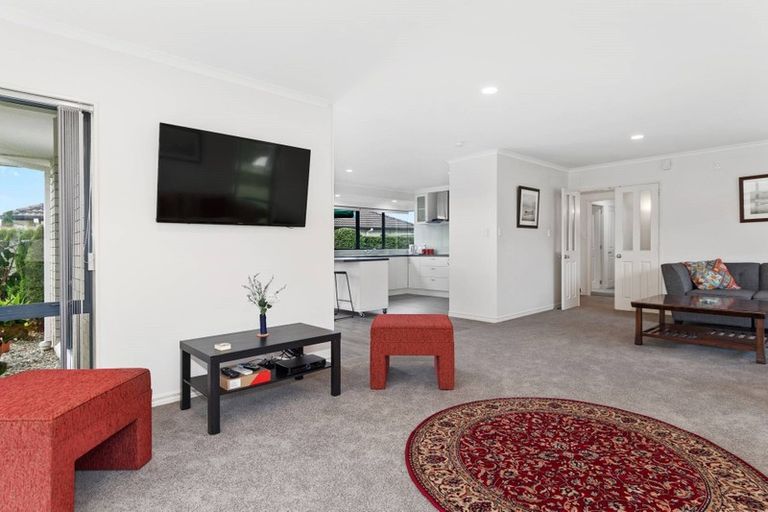 Photo of property in 1 Amberley Crescent, Bethlehem, Tauranga, 3110