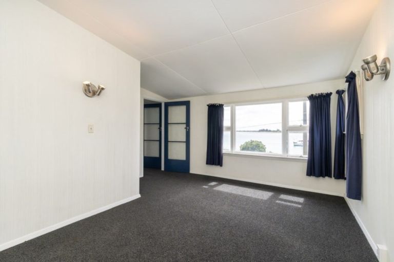 Photo of property in 230 Main Road, Moncks Bay, Christchurch, 8081
