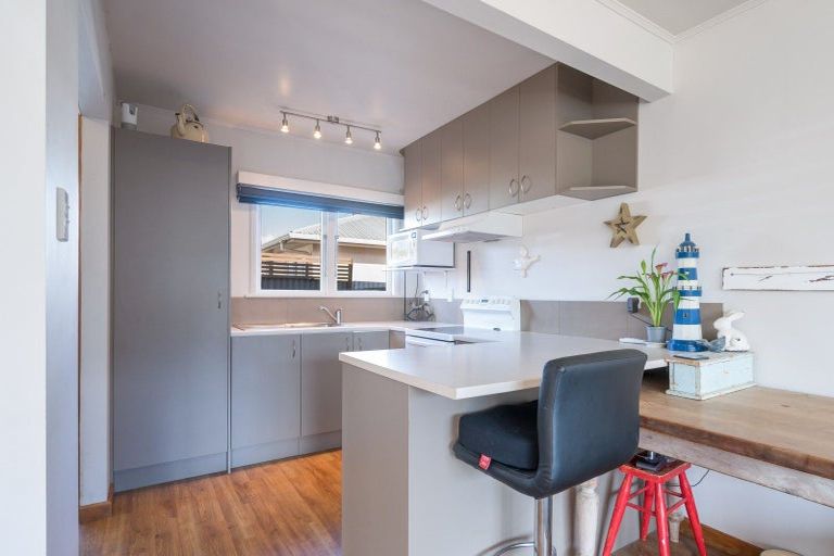 Photo of property in 7b Tennyson Crescent, Stoke, Nelson, 7011