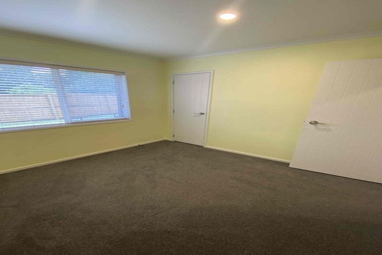 Photo of property in 3a Ascot Avenue, Henderson, Auckland, 0610