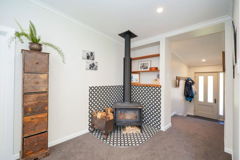 Photo of property in 18 Mahuri Road, Otatara, Invercargill, 9879
