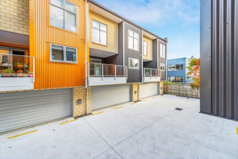 Photo of property in 9/7 Vialou Street, Hamilton Central, Hamilton, 3204