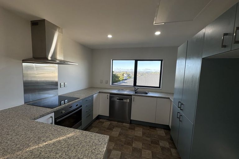 Photo of property in 31a Hiwi Crescent, Titahi Bay, Porirua, 5022