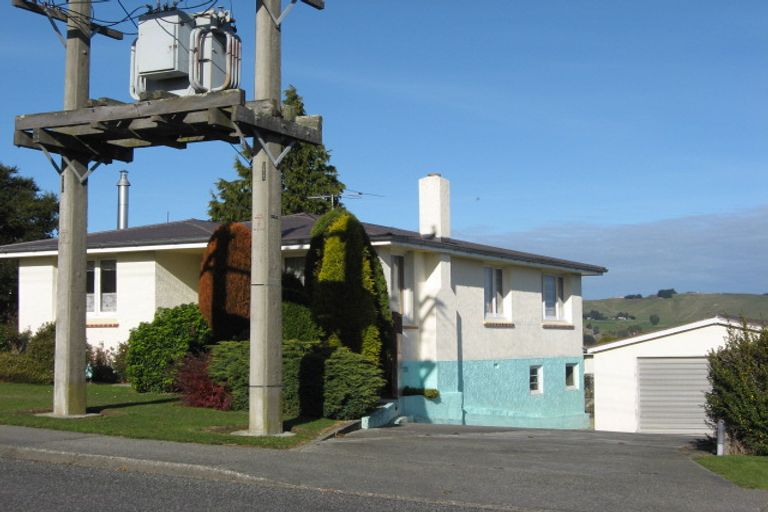 Photo of property in 16 Maitland Street, East Gore, Gore, 9710