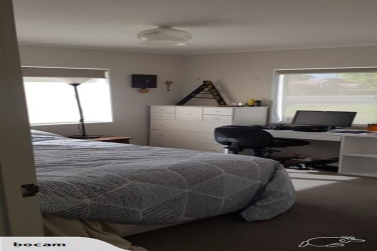 Photo of property in 10 Waimoko Glen, Swanson, Auckland, 0612