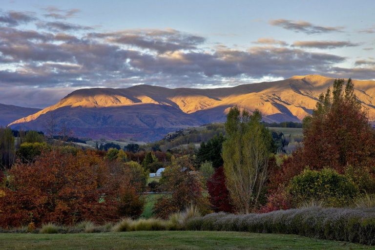 Photo of property in 530 Littles Road, Dalefield, Queenstown, 9371