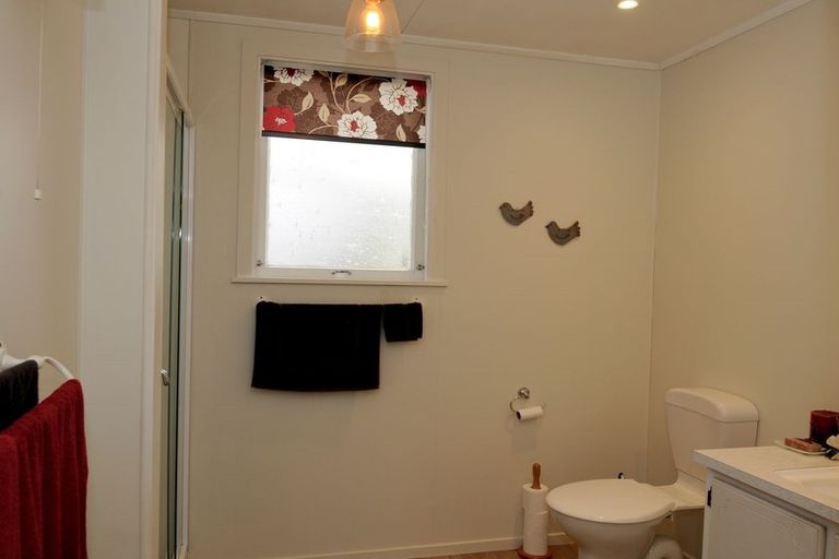 Photo of property in 64 Waihao Back Road, Waimate, 7979