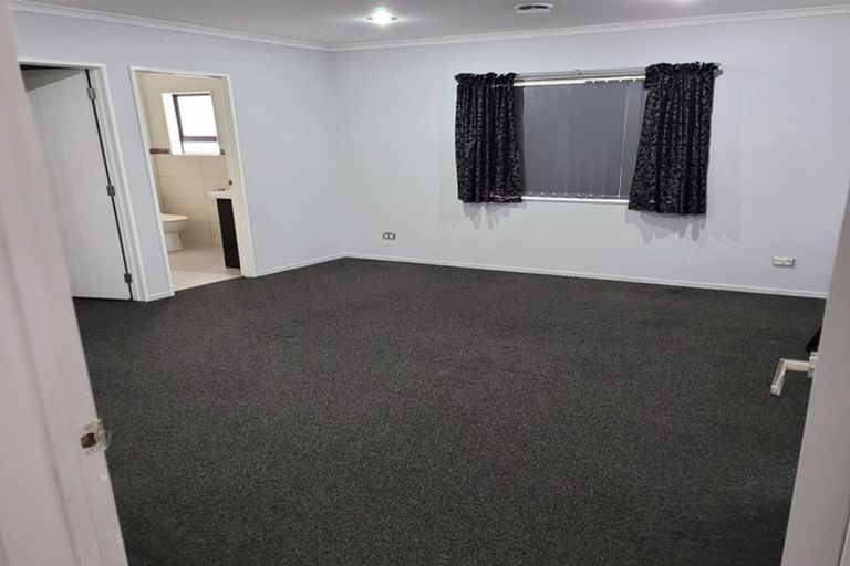 Photo of property in 2 Grantham Road, Papatoetoe, Auckland, 2025