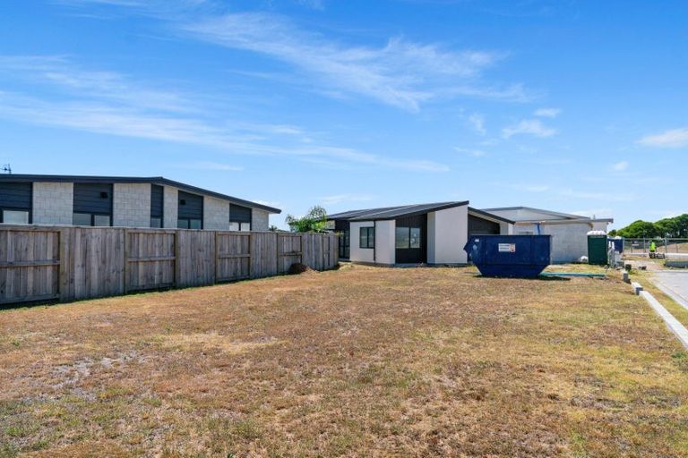 Photo of property in 22 Rehua Way, Papamoa, 3118