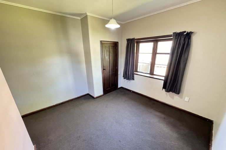 Photo of property in 228 College Street, West End, Palmerston North, 4412