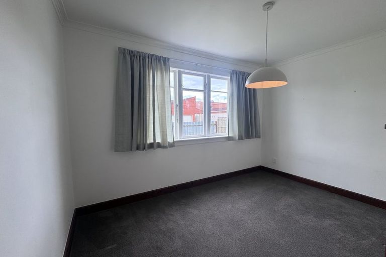 Photo of property in 12 Moana Street, Hokowhitu, Palmerston North, 4410