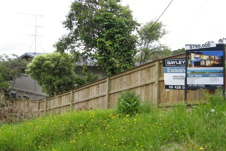 Photo of property in 1080 Whangaparaoa Road, Tindalls Beach, Whangaparaoa, 0930
