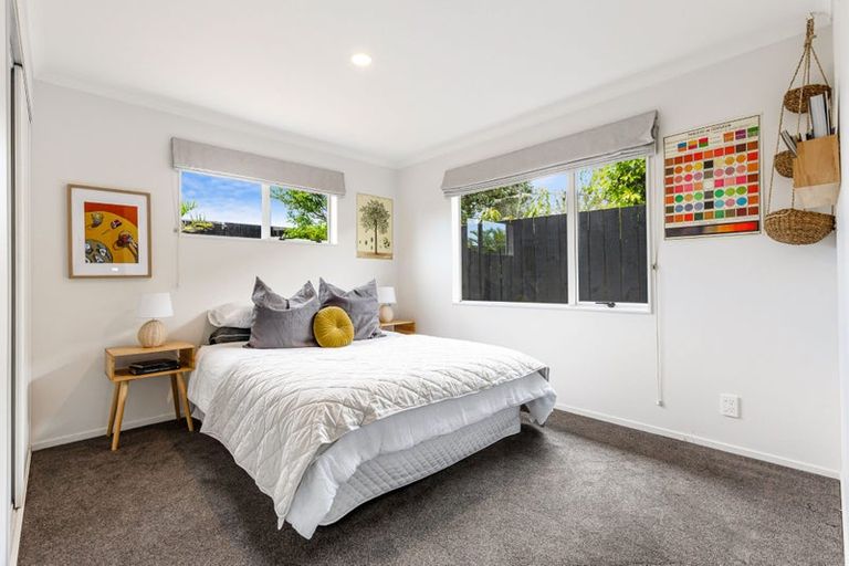 Photo of property in 79a Wharf Road, Te Atatu Peninsula, Auckland, 0610