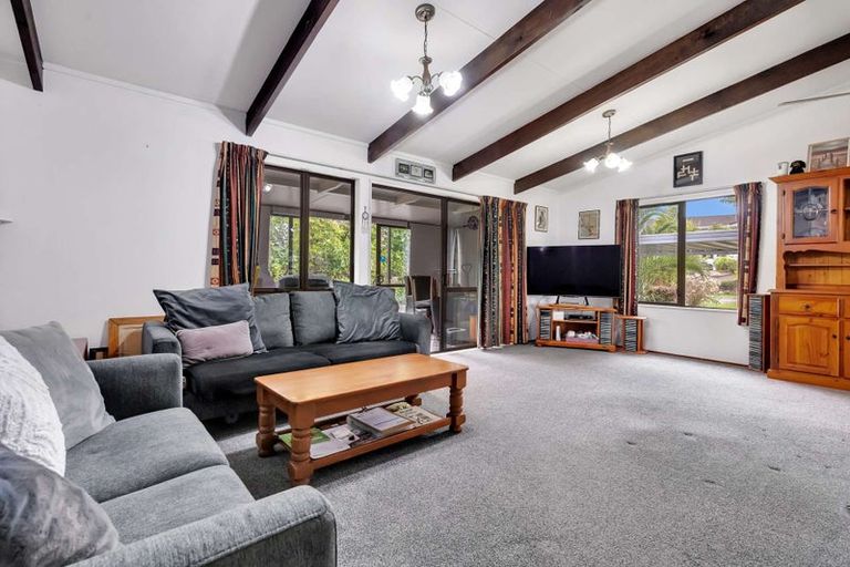 Photo of property in 15 Henare Place, Tihiotonga, Rotorua, 3015