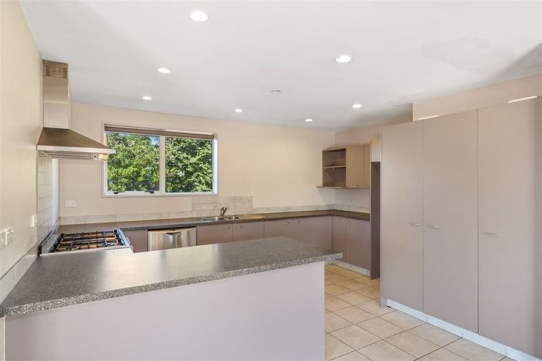 Photo of property in 18 Inverell Place, North New Brighton, Christchurch, 8083