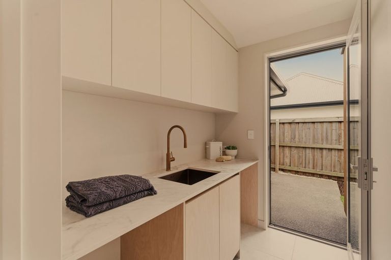 Photo of property in 30 Frank Ernest Crescent, Prebbleton, 7604