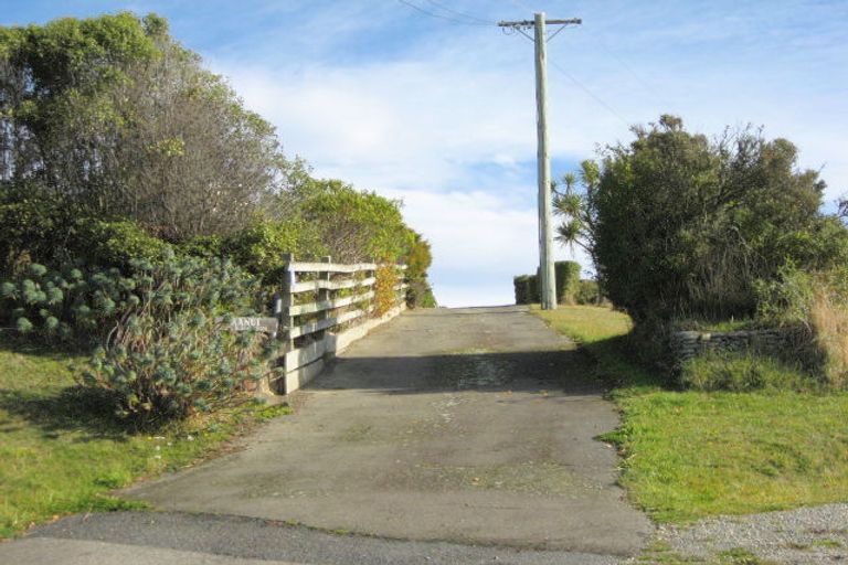 Photo of property in 2 Spiers Street, Kakanui, Oamaru, 9495