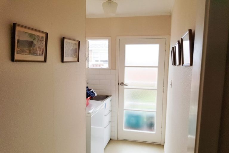 Photo of property in 2/6 Waterloo Road, Milford, Auckland, 0620