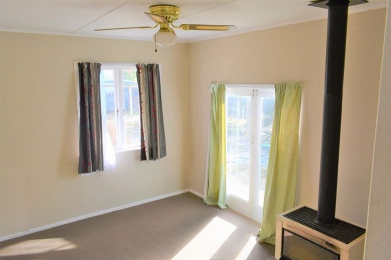 Photo of property in 16 Ayton Street, Mangapapa, Gisborne, 4010
