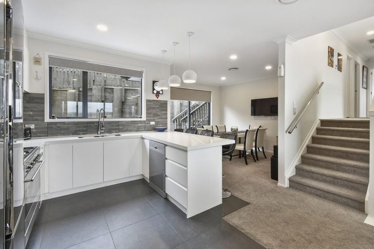 Photo of property in 132a Valley Road, Pukekohe, 2120