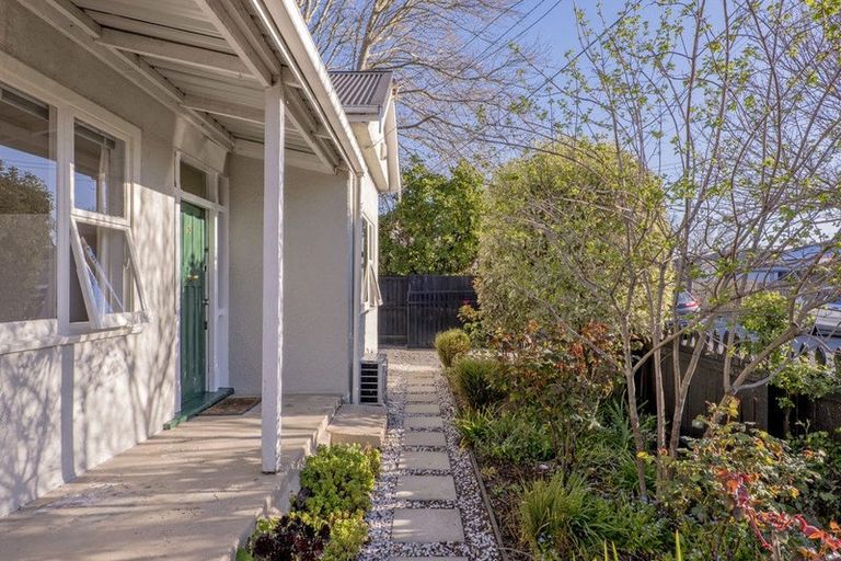 Photo of property in 18 Olliviers Road, Phillipstown, Christchurch, 8011