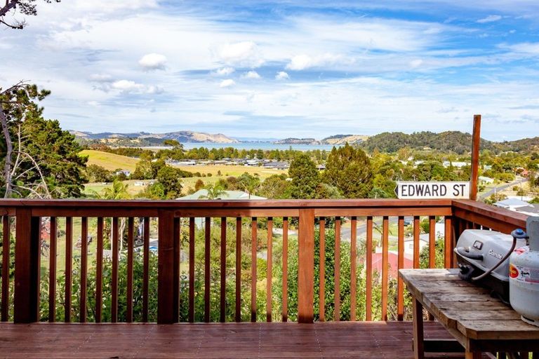 Photo of property in 465 Edward Street, Coromandel, 3506
