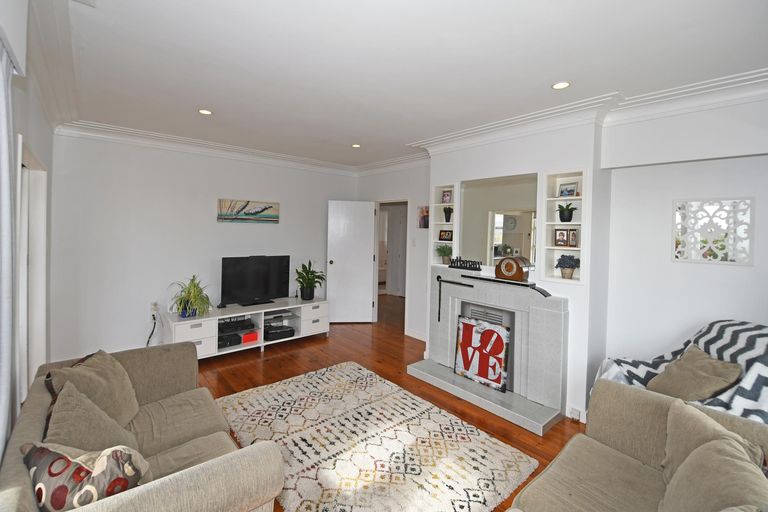 Photo of property in 53 Rodney Street, Wellsford, 0900