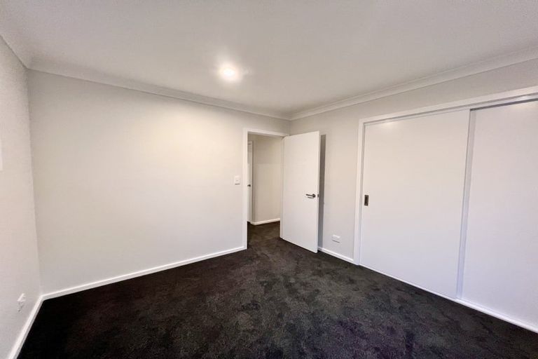Photo of property in 15b Fraser Crescent, Elderslea, Upper Hutt, 5018