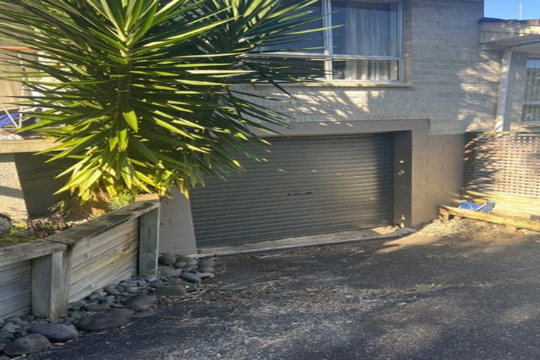 Photo of property in 1/108 Monarch Avenue, Hillcrest, Auckland, 0627