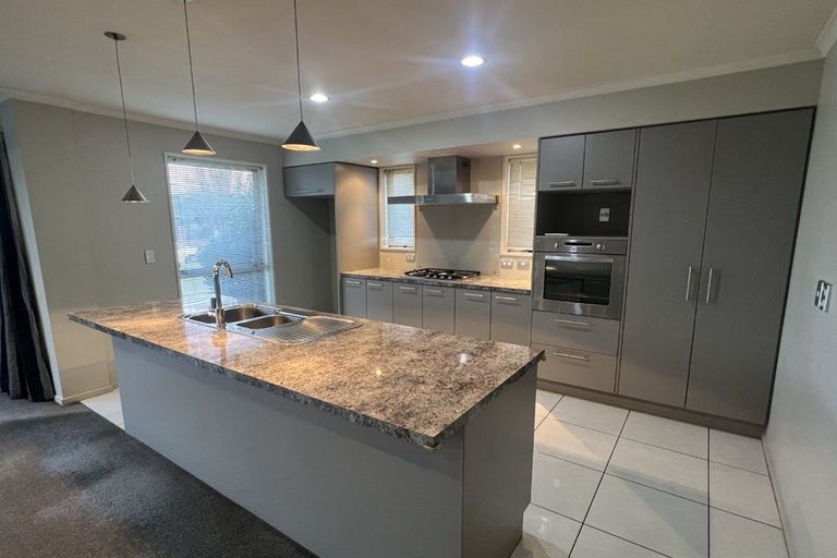 Photo of property in 10 Cridland Place, Halswell, Christchurch, 8025