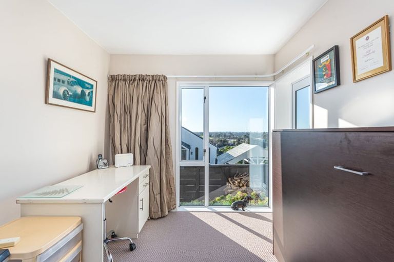 Photo of property in 5 Uldale Place, Westmorland, Christchurch, 8025