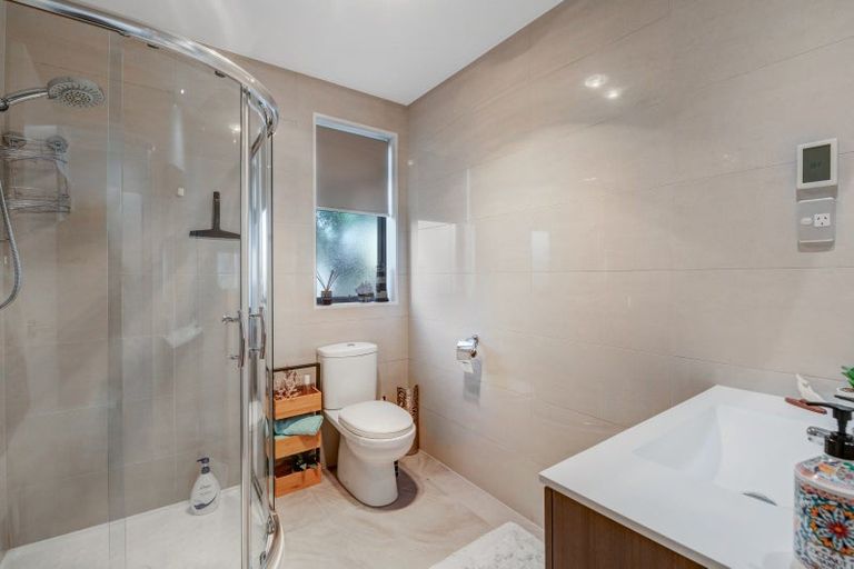 Photo of property in 12 Vera Court, Silverdale, 0932