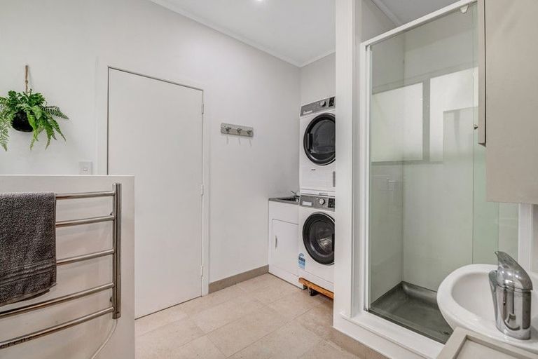 Photo of property in 121 Noakes Hill Road, Puhoi, Silverdale, 0994