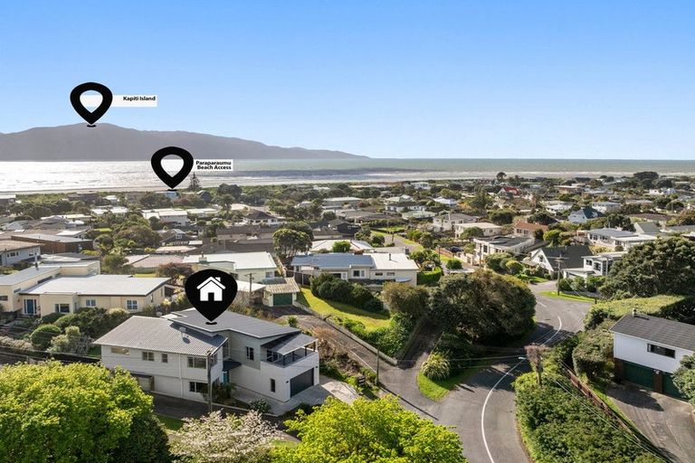 Photo of property in 24a Nathan Avenue, Paraparaumu Beach, Paraparaumu, 5032