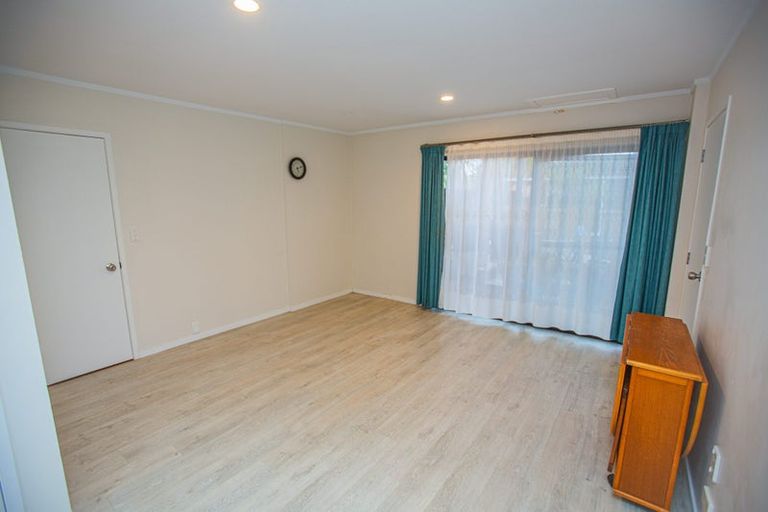 Photo of property in 1/49 Galaxy Drive, Mairangi Bay, Auckland, 0630