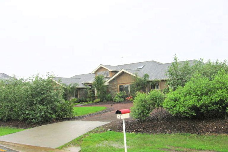 Photo of property in 27 Shelter Drive, Greenhithe, Auckland, 0632