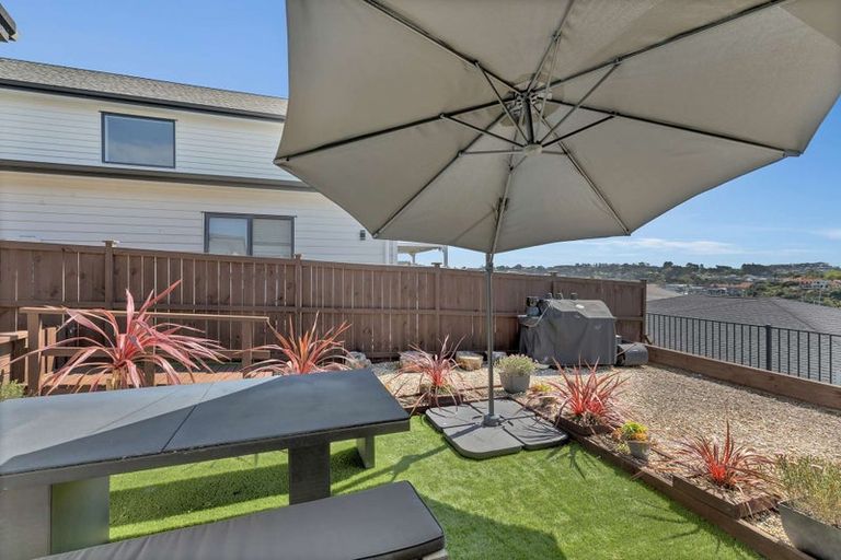 Photo of property in 16 Kiwa Crescent, Gulf Harbour, Whangaparaoa, 0930